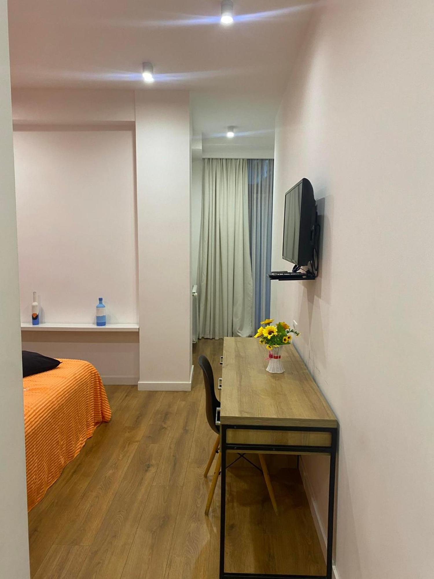 Vere Side Hotel Тбілісі Екстер'єр фото