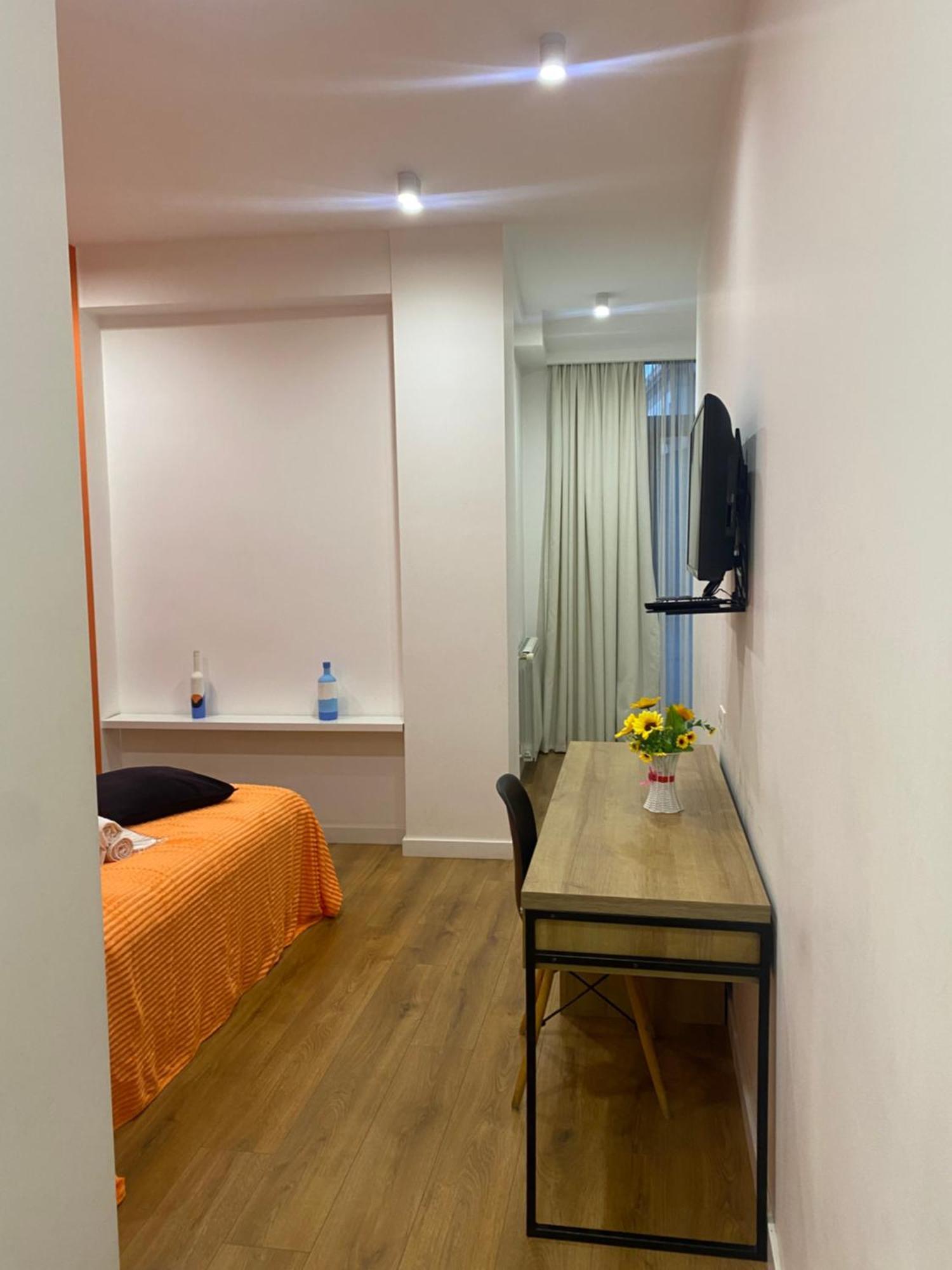 Vere Side Hotel Тбілісі Екстер'єр фото